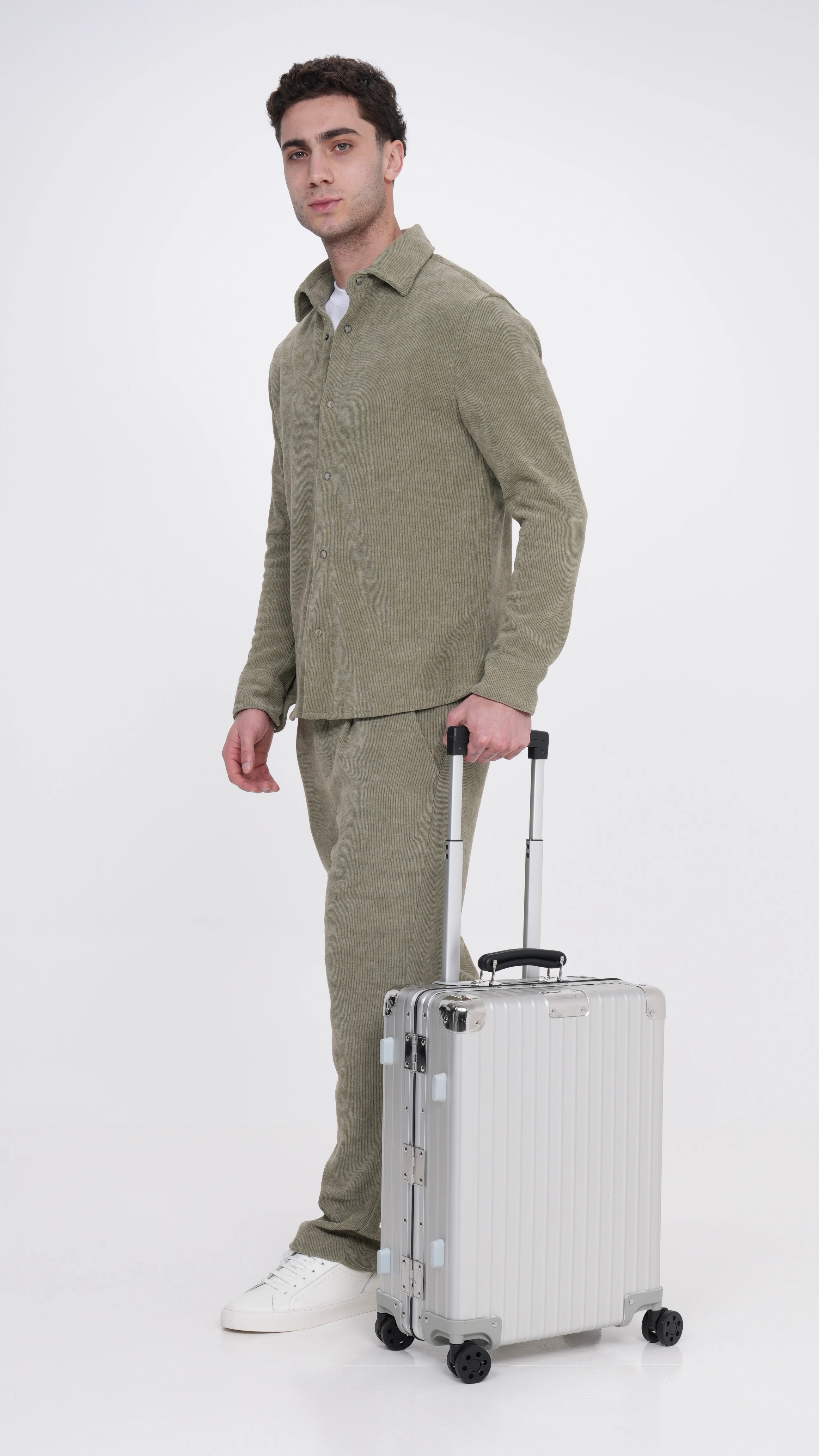 Classic Cabin Aluminium Carry-On