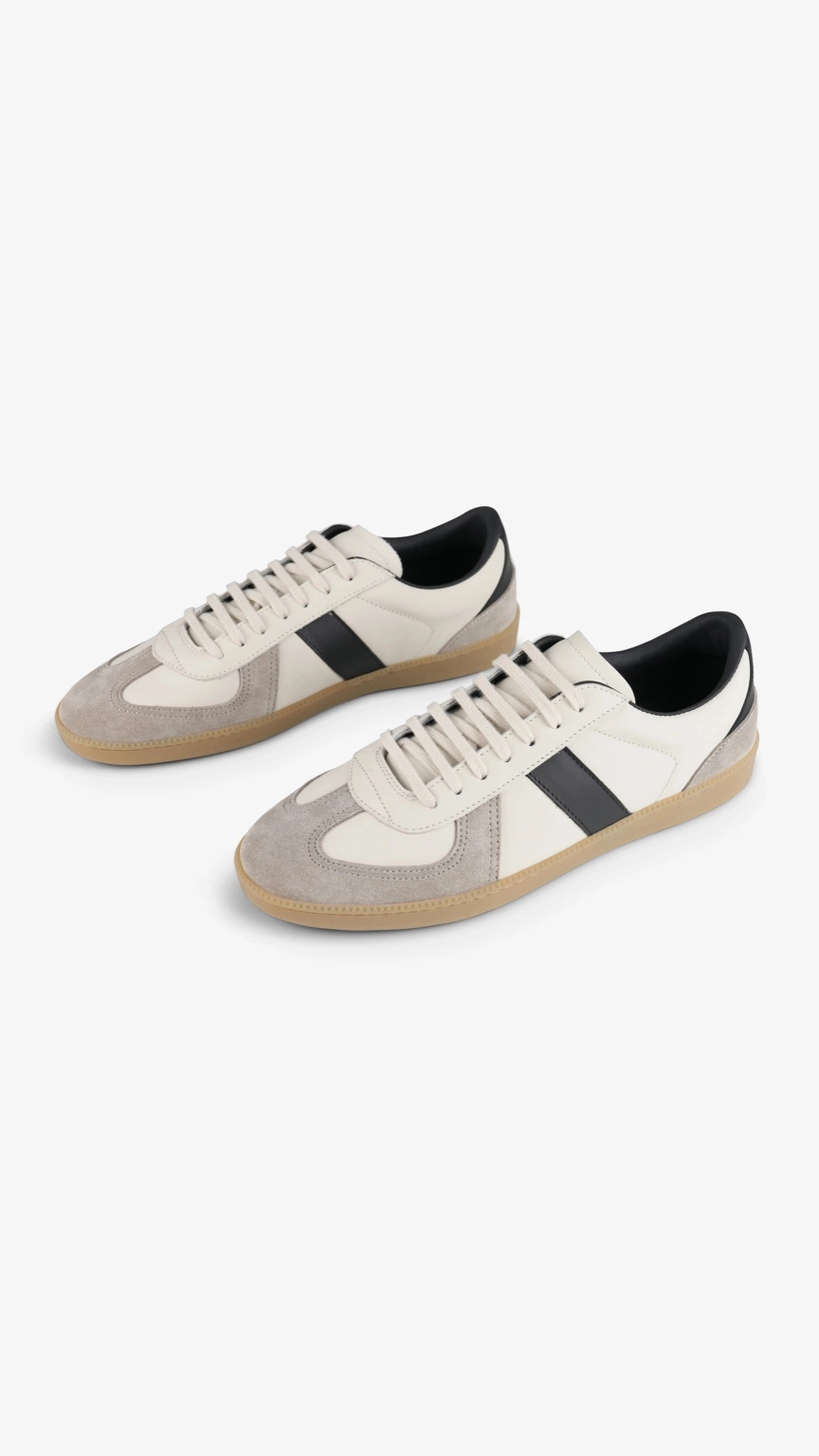 Vivache Low-Top Sneakers