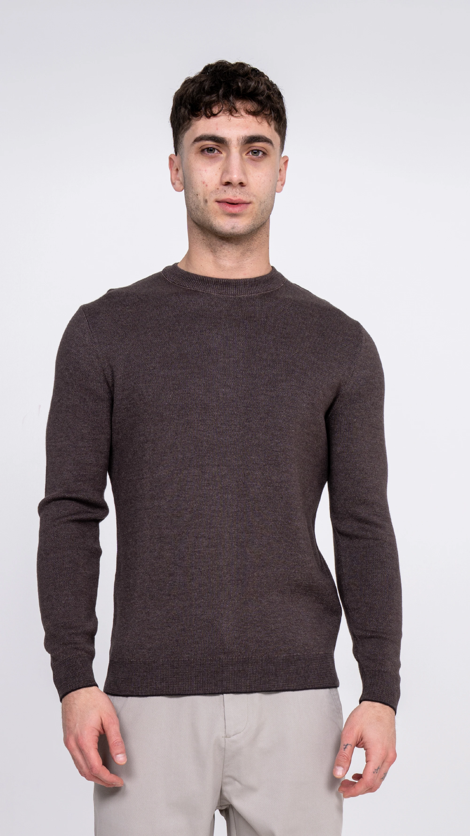 Round Neck Sweater..